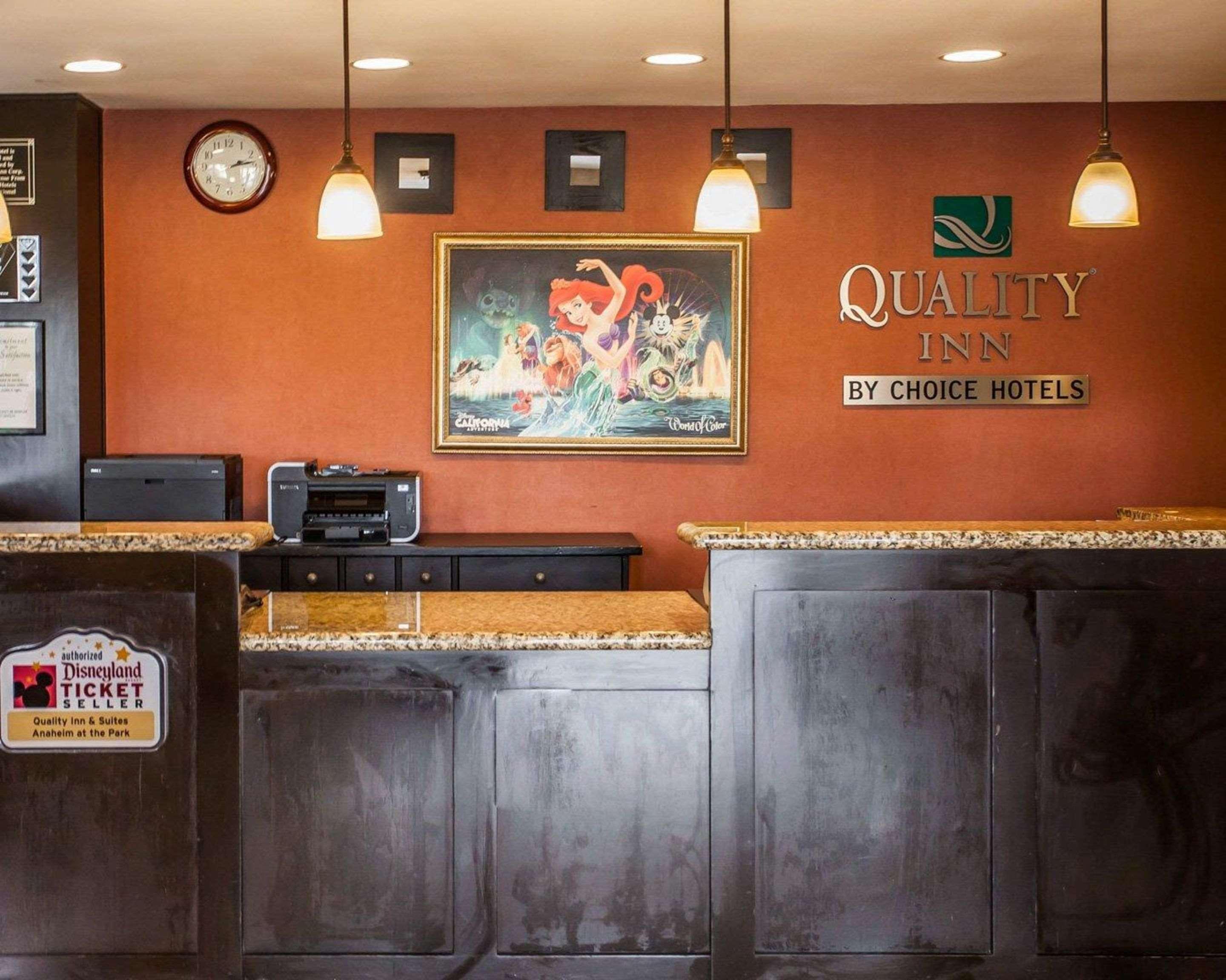 Quality Inn & Suites Anaheim At The Park Extérieur photo