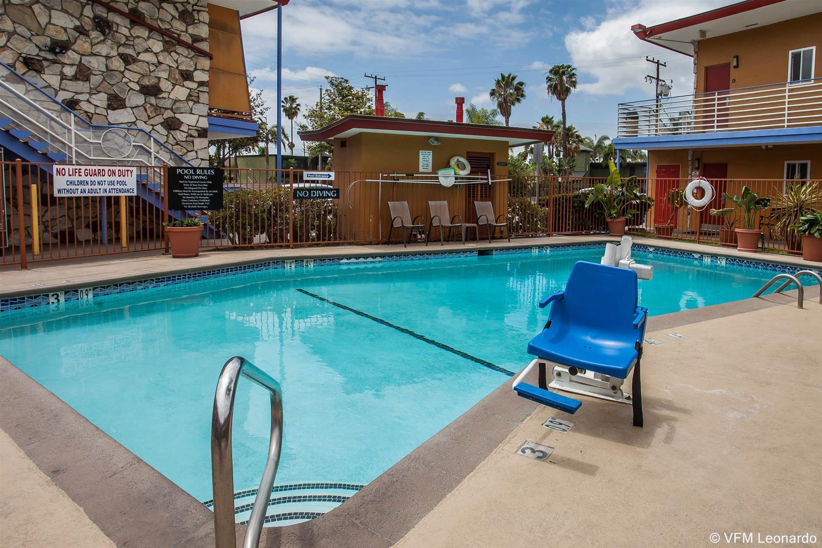 Quality Inn & Suites Anaheim At The Park Extérieur photo