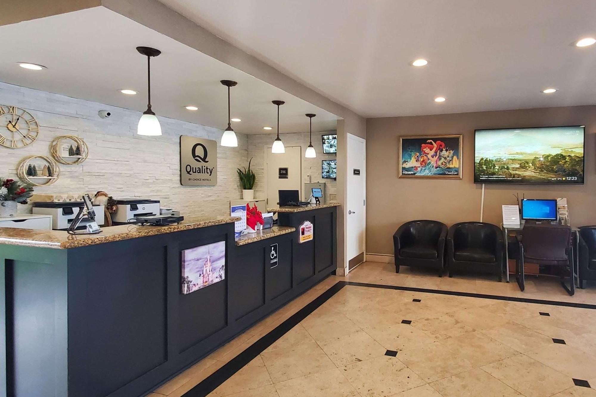 Quality Inn & Suites Anaheim At The Park Extérieur photo