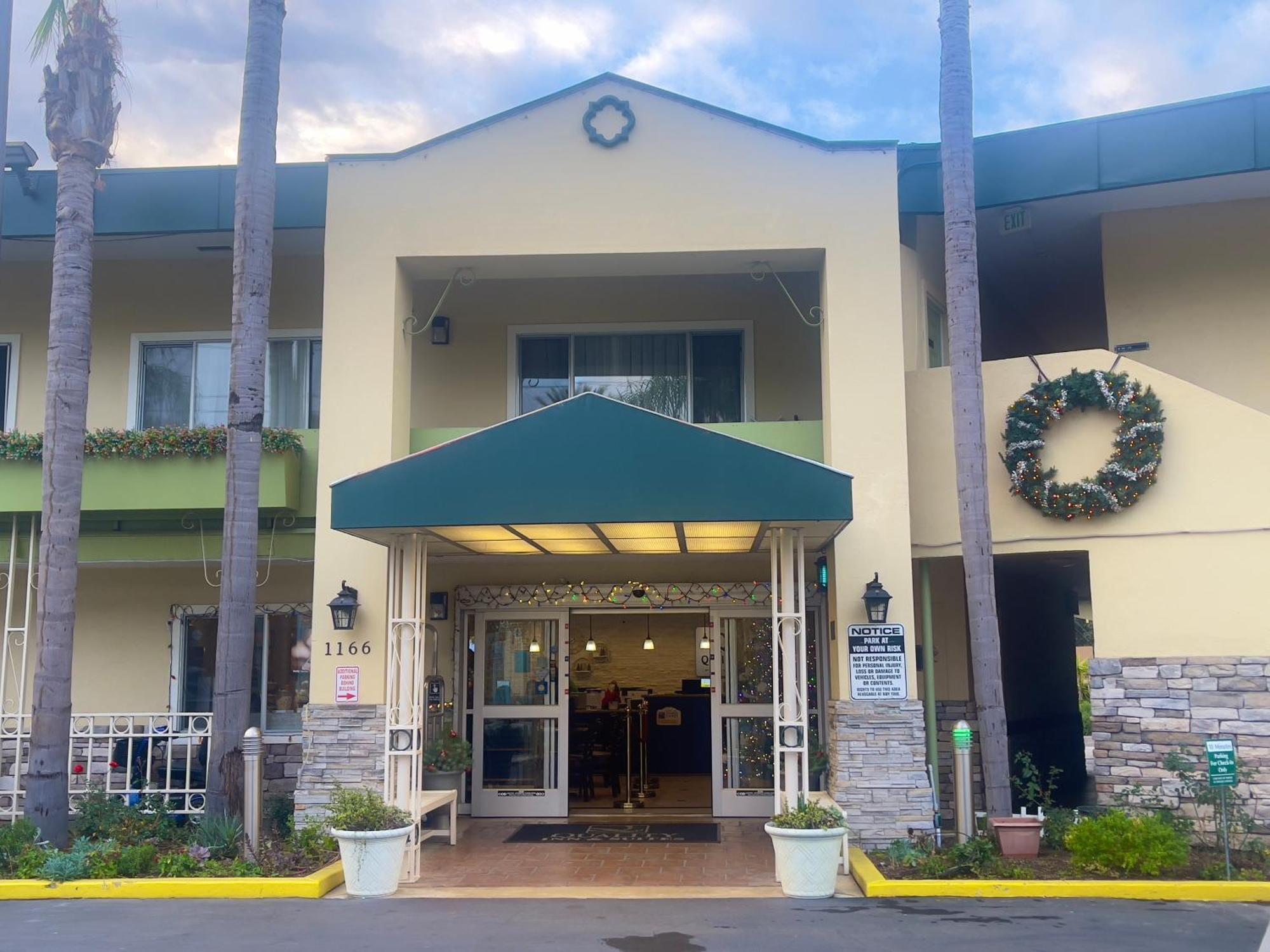 Quality Inn & Suites Anaheim At The Park Extérieur photo